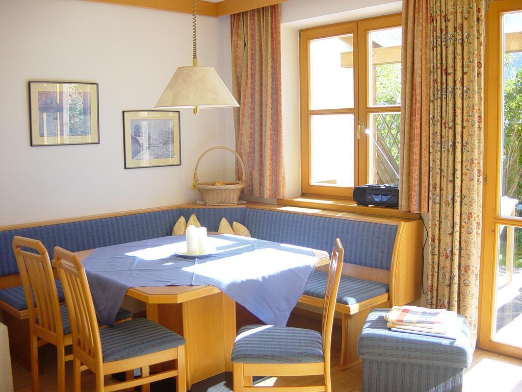 Landhaeusl Villa Weissensee Exterior photo